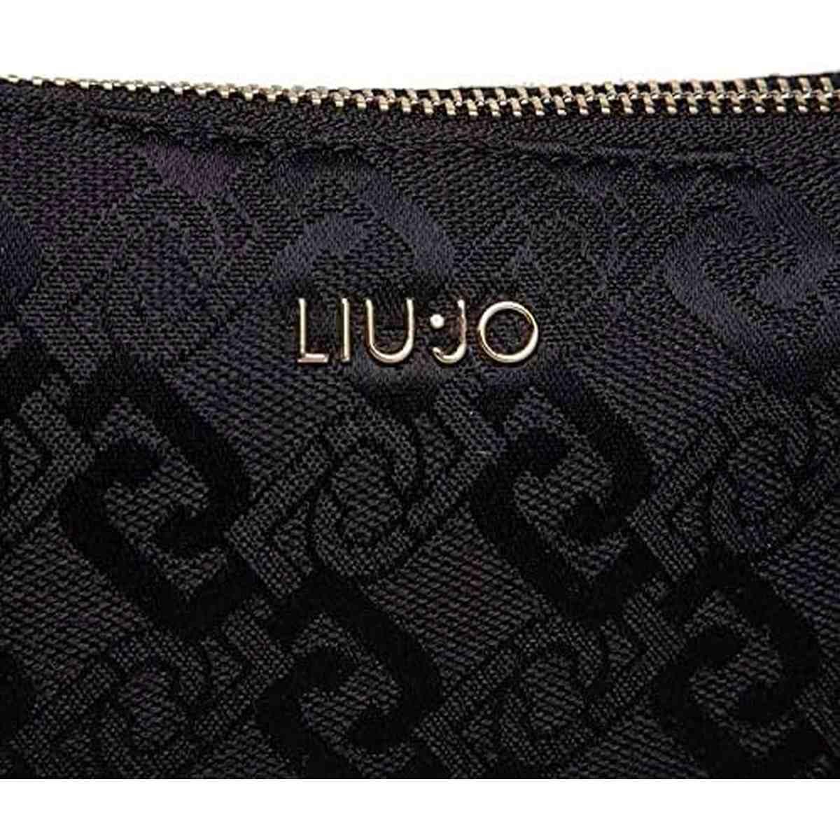 Cosmetic case